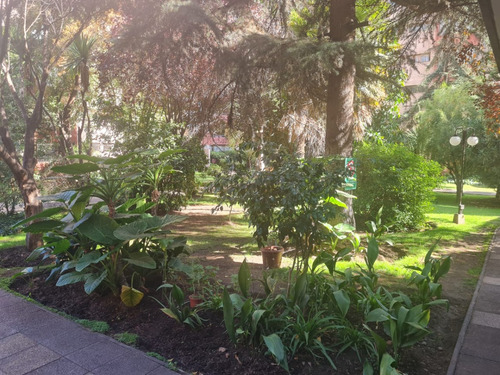 Parque Arauco /cerro Colorado Amplio 4 Dorm, 2 Estac
