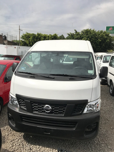 Nissan Urvan 2.5 Panel Amplia Mt 2014