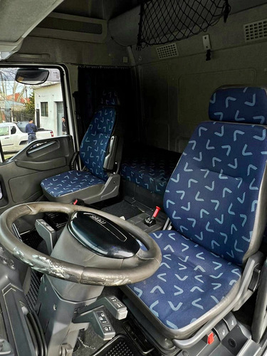 Iveco Cursor 330