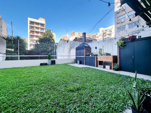 Imagen 14 de 25 de Departamento 3 Ambientes. Villa Crespo. Con Jardín Propio Y Parrilla. 2 Baños