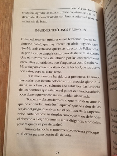 Con El Puño En Alto 2 (Usado)