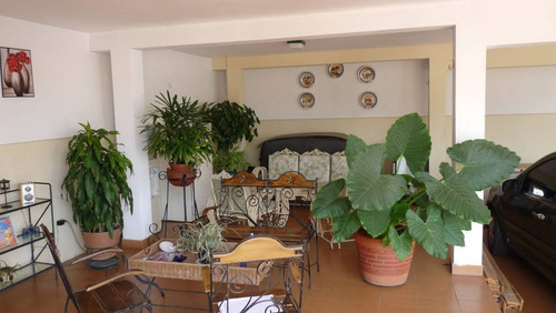 Imagen 9 de 14 de Casa Más Anexo De Esquina En Venta Cerca Hospital. Cumaná