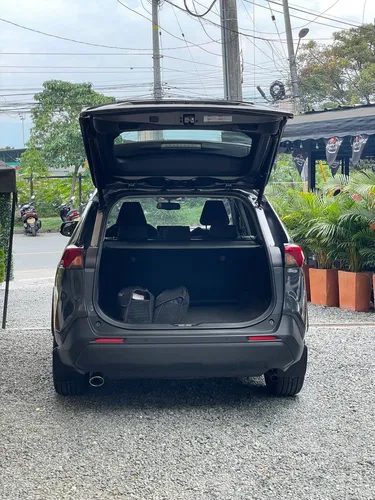Toyota RAV4 2.0 Xle 4X2 Cvt