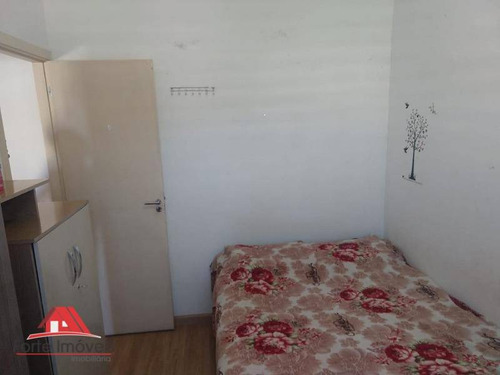 Apartamento Com 2 Quartos Amplos Em Condomínio Fechado Cg/ Rj - Ap0007