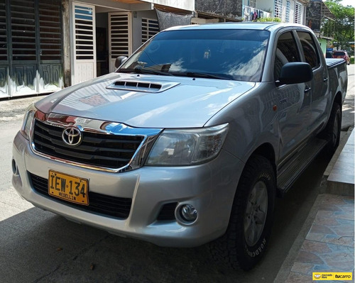 Toyota Hilux 2.5 Imv 100 hp 4x4