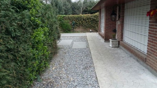 Imagen 10 de 17 de Excelente Chalet - Gran Jardin Perimetral