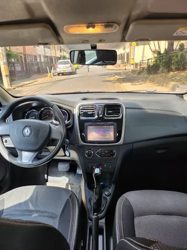 Renault Logan 1.6 Privilege / Intens