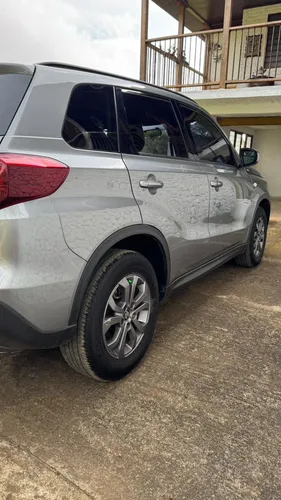 Suzuki Vitara Live 2022