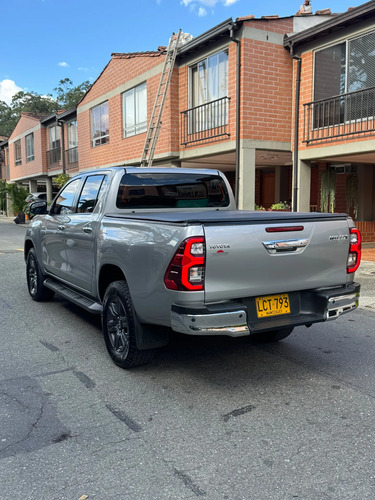 Toyota Hilux 2.4 Diésel 4X4