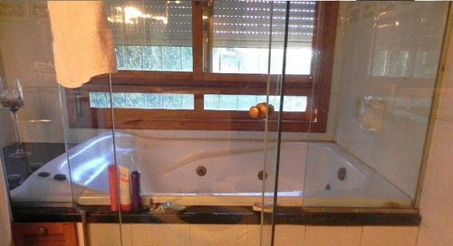 Casa De 3 Dormitorios Y Dependencia De Servicio, Jardin, Piscina, Barbacoa