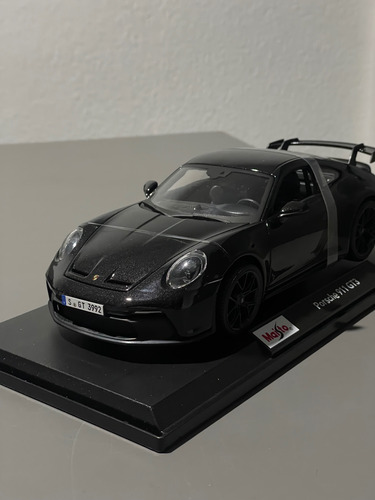 Porsche 911 Gt3 Maisto 1:18 Negro (Usado)