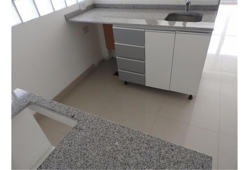 Imagen 9 de 18 de Av Belgrano 3600 - Con Pileta - Piso 2 Dos Balcones.