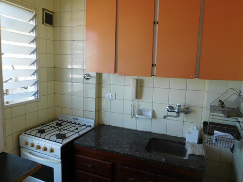 Imagen 19 de 23 de Recoleta Avda. Las Heras Y Larrea, 2 Amb A Reciclar, Piso Alto, Vista Abierta, Balcon, Contrafrente