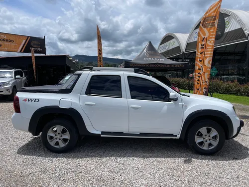 Renault Duster Oroch 2.0 Dynamique 4X4 At
