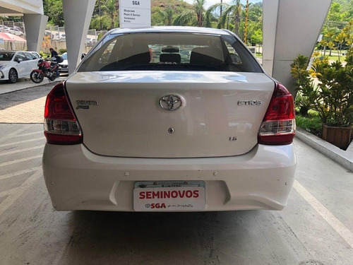 Toyota Etios Sd X Plus Mt
