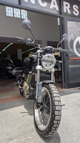 Husqvarna Svartpilen 401 Mod.2020