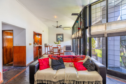 Casa De 3 Dormitorios Venta City Bell Entre Camino