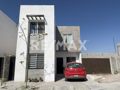 Casa En Venta En Ampliación La Joya 