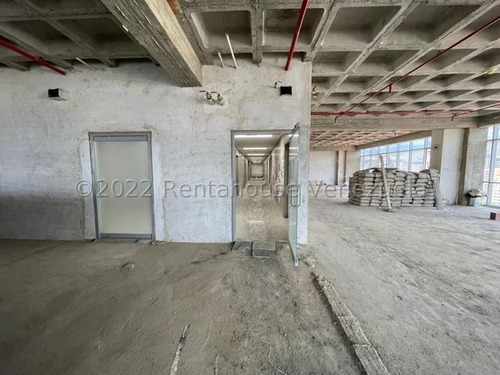 Imagen 4 de 12 de Tibizay Diaz Alquila Oficina Las Mercedes 22-18634 0414-412-02-53