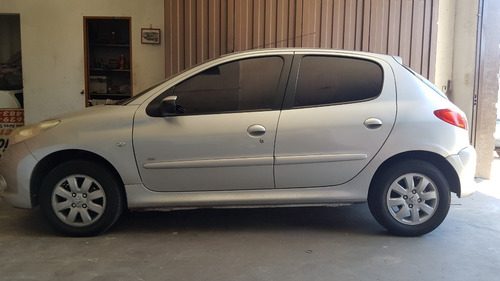 Peugeot 207 Hdi (diesel) 2011 , 125.000 Km ,excelente,5 Pts.