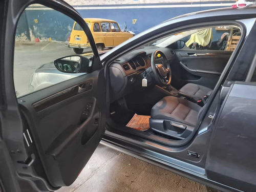 Volkswagen Vento 2.5 Advance Plus 170cv Tiptronic 2016