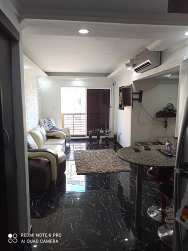 Imagen 5 de 13 de Remax Infinity Vende Apartamento En Res Monte Mayor 132246 Frances Mijares 04144990396