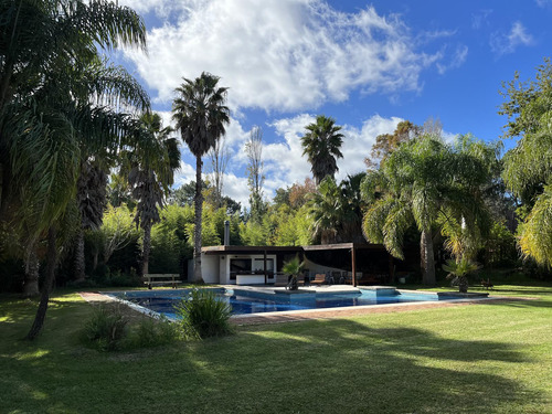 Venta De Casa En Barrio El Golf De Punta Del Este, Maravillosa Casa De Lujo