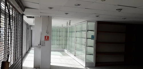 Imagen 2 de 7 de Venta De Local Comercial Centro De Punto Fijo Oportunidad
