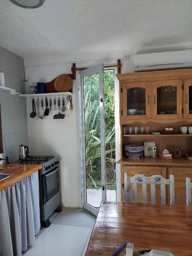 Alquiler Temporario Casa 1 Dormitorio, Con Parrillero Techado Y Jardín En Punta Negra