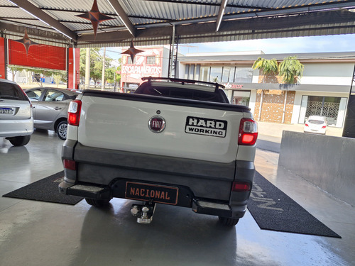 Fiat Strada STRADA WORKING HARD 1.4 FIRE FLEX 8V CE