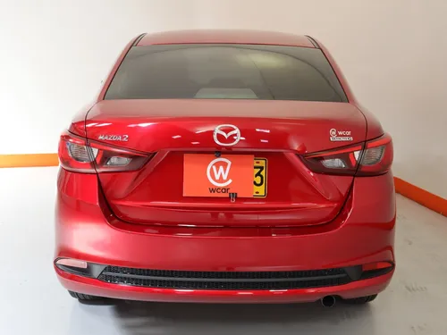 Mazda 2 Touring Sdn 1.5 At