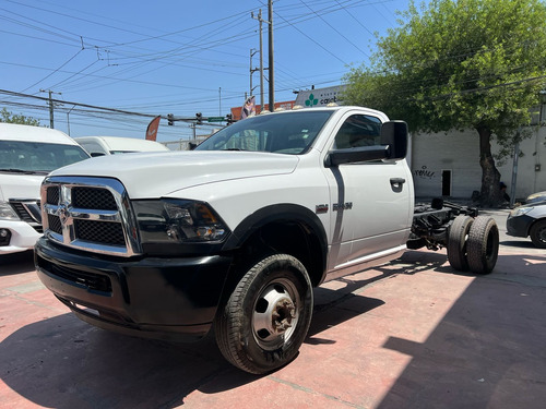 RAM 4000 5.7 Chasis Cabina Pl 4x2 Mt