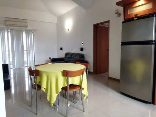 Imagen 4 de 13 de Vendo Apartamento Residencias La Datilera. Calle Arismendi Lechería