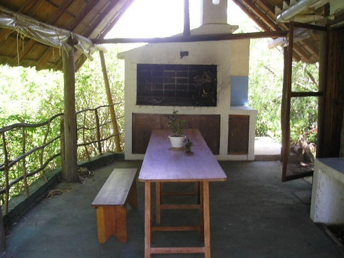 Imagen 3 de 9 de Buena Oportunidad En Playa Hermosa, Casa De 3 Dormitorios Estilo Prefabricado A 400 Metros De La Playa.