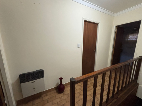 Casa 4 Ambientes - Garage Y Parque - Villa Primera