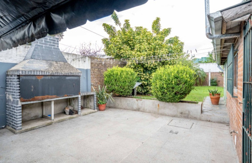 Venta Casa 3 Ambientes Ezpeleta