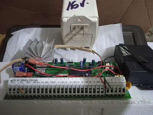 Tarjeta Dsc Alarma 8 Zonas (Usado)