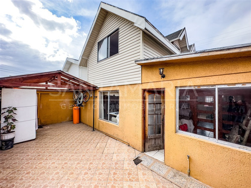 Casa En Venta De 3 Dorm. En Concepción