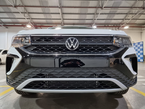 Imagen 2 de 25 de Volkswagen Taos Comfortline 0km My 23 Dcolores