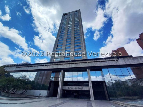 Piso Completo Ubicado En Torre De Primer Nivel En Caracas, Mls #24-10235