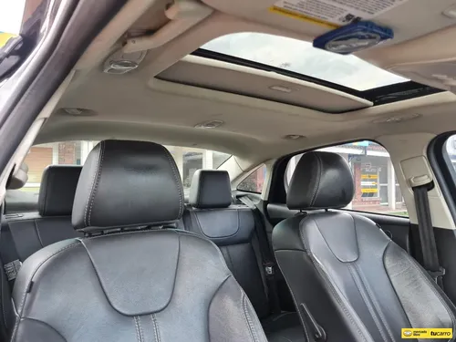 Ford Focus Titanium 2.0cc AT AA 4X2