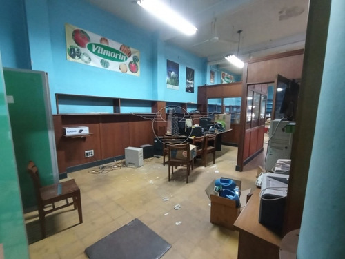 Imagen 11 de 15 de Venta Local-deposito En Frente Al Ex-mercado Modelo