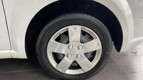 Imagen 13 de 13 de Chevrolet Aveo 2018 1.5 Ls Mt