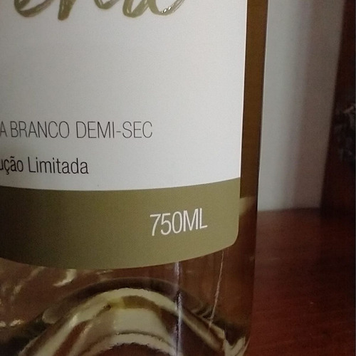 Vinho Branco Demi-sec Nacional Chesini Le Ragazze Lorena