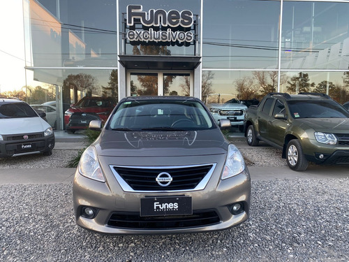 Nissan Versa 1.6 Advance Mt