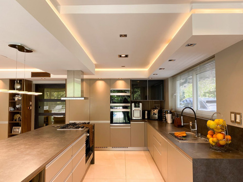 Casa En Venta Saint Thomas Sur Canning