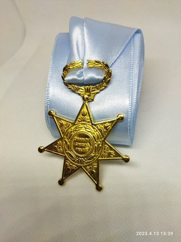 Medalla Del Colegio De Abogados De Lima