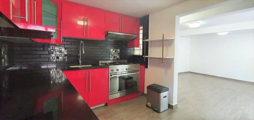 Casa En Venta Con Uso De Suelo Mixto En Viveros De La Loma, Tlalnepantla De Baz