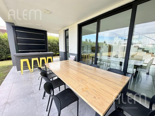 Casa En Alquiler En Terralagos Canning