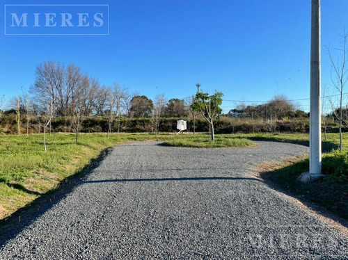 Imagen 3 de 5 de Lote En Venta En Islandia Y Antártida Argentina En Barrio Las Chacras Ingeniero Maschwitz